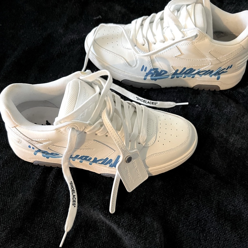 Off-white “Virgil” sneakers.